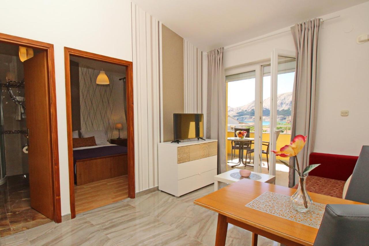 Apartments With A Parking Space Baska, Krk - 18716 Extérieur photo