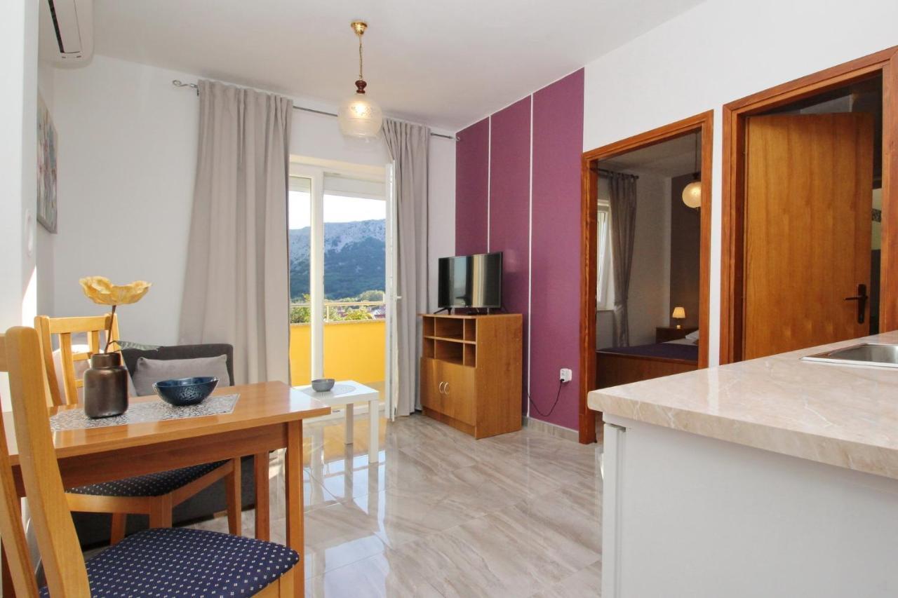 Apartments With A Parking Space Baska, Krk - 18716 Extérieur photo